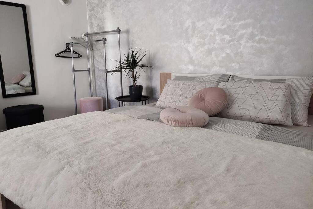 Little Paradise Pula Ngoại thất bức ảnh